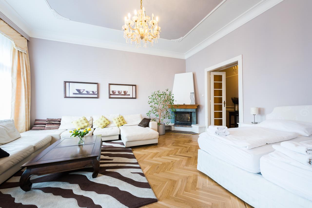 Wenceslas Square Apartment Praga Esterno foto